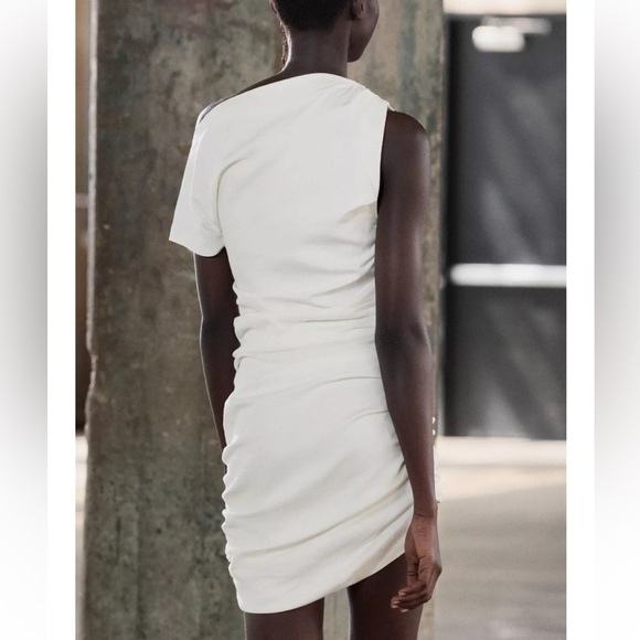 Zara NWT white mini dress asymmetrical draped off shoulder ruched dress - Picture 7 of 12